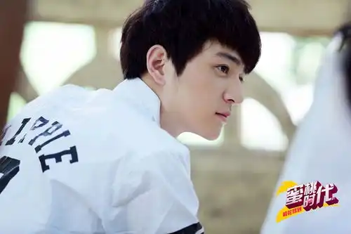 校花驾到2蜜桃时代
