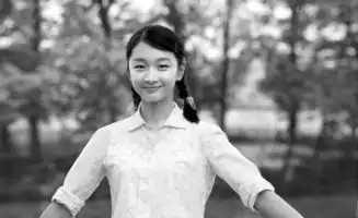 谋女郎周冬雨称放弃高考不遗憾组图