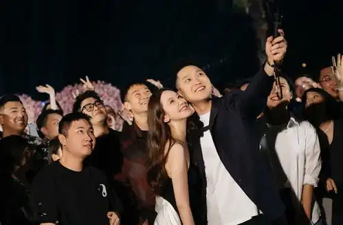 张大奕订婚后晒生日照,抱怨老公没送过她礼物,网友还得是蒋凡