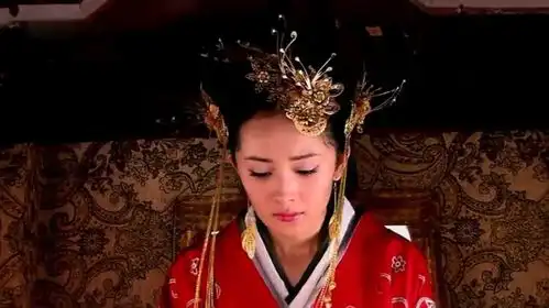 美人心计雪鸢死后窦漪房给她穿上大婚时的服饰,真是用心良苦
