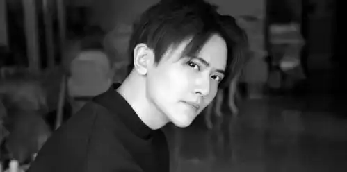 袁冰妍又一新剧强势来袭,曝光剧照帅出新高度,这部新剧不简单