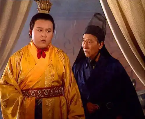 默默无闻的蜀汉重臣,却是亡国罪魁祸首,诸葛亮见其长辈还要下跪