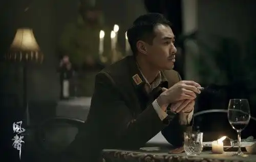 又一爆款剧来袭,上映4天冲上热搜榜第一,熬夜6集没看够
