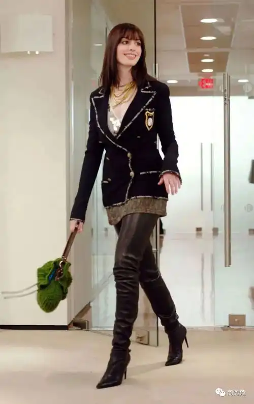 穿prada的女魔头上映15年,穿搭造型可以重温100遍