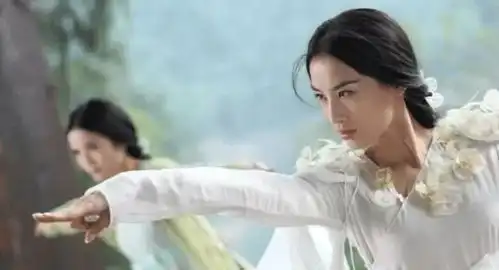 黄圣依七大经典角色,昔日容貌靓丽,难怪曾齐名杨幂刘亦菲
