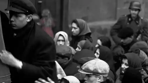 辛德勒的名单最特别的一个镜头,也是辛德勒的名单中唯一的颜色