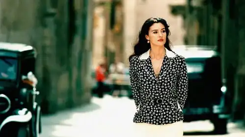 意大利性感女神男人看了沉默,女人看了流泪
