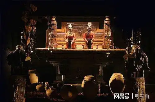 烧纸钱起源于一场商业行为变异才是民间故事最美所在
