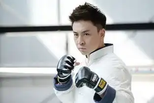 爱的速递曝剧照释小龙与杜淳大打出手
