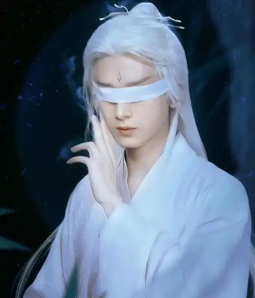 都是白发男神,山河令龚俊魅,琉璃刘学义傲,他却惹人怜
