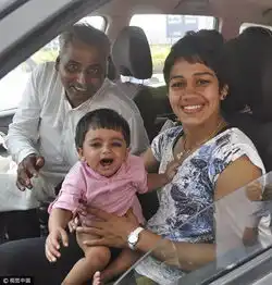 对手竟是真功夫摔跤吧爸爸热映冠军姐妹花人物原型解密
