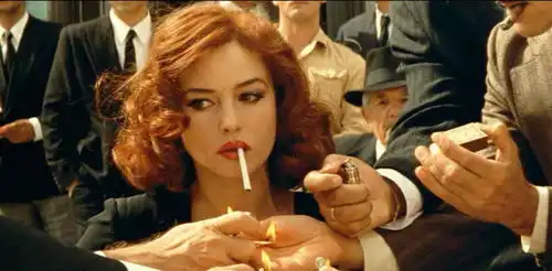 西西里的美丽传说,原来我们生命中都曾爱过那么一个莫妮卡
