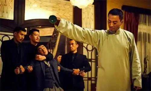 王亚樵成立斧头帮后干的第一票,一战成名,整个上海滩都噤若寒蝉