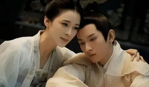 成毅人设碎成渣,都是因为爱情,琉璃收官云歌会惹争议,强组cp要不得
