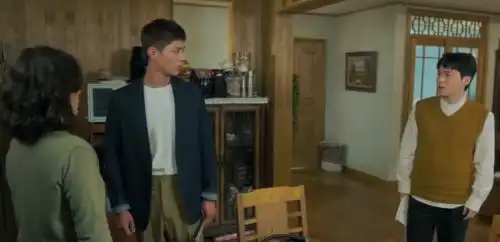 首播收视击败爱的迫降朴宝剑主演韩剧,像韩版喜剧之王
