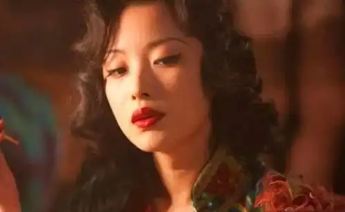 她是金陵十三钗的玉墨,出道便是谋女郎
