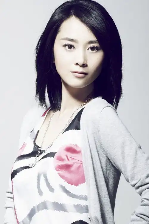 情深深雨蒙蒙里的美人,嫁给不出名穷小子,被宠成公主