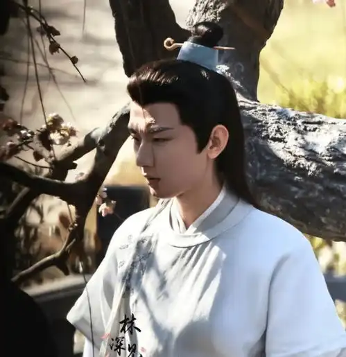 成毅英雄志路透照质感十足李一桐笑容明媚,女二令人惊艳