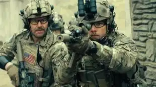 海豹突击队b队队长战斗中阵亡,队员们却开始内讧