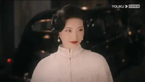 被誉为烂片之王的景甜,竟凭借一部网剧逆袭,网友因脾气好