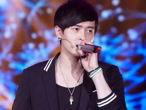 看起来是单身,其实早已当爹的4位男明星,你都知道谁