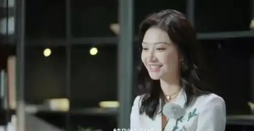 原来大家都误会景甜了,她真的不是什么资源咖