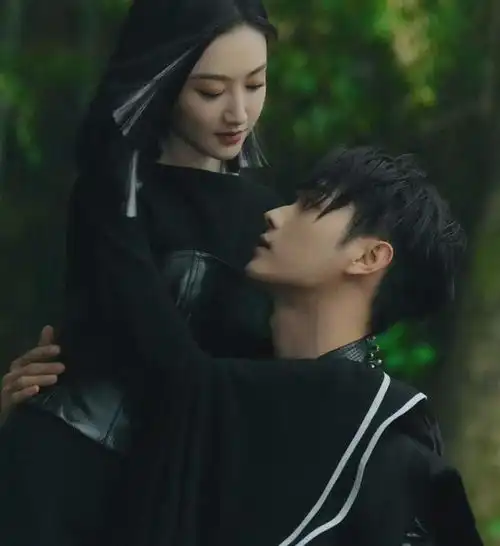 景甜太惨了网友看后纷纷评论道景甜怎么可能耍大牌
