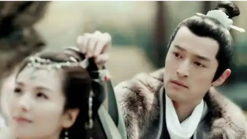 胡歌携新剧霸屏式归来,合作王家卫马伊琍,再也不用担心剧荒了
