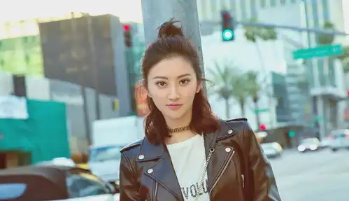 继司藤后,网曝景甜又有新剧来袭,众人对男主褒贬不一