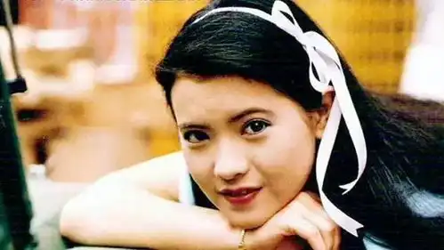 多次被雪藏疯癫,蓝洁瑛去世却留下难以解开的谜