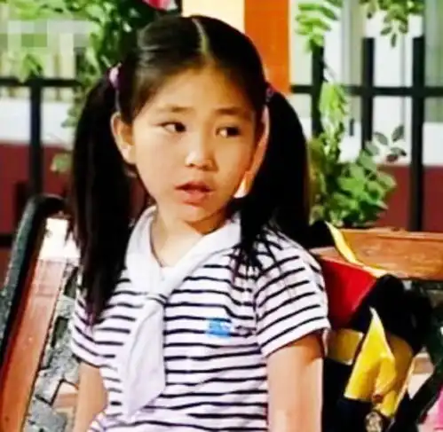 家有儿女里的朵朵,这姑娘长开了,清纯可人