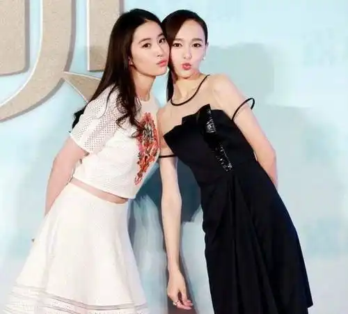 唐嫣发文为闺蜜刘亦菲庆生甜喊对方茜茜公主