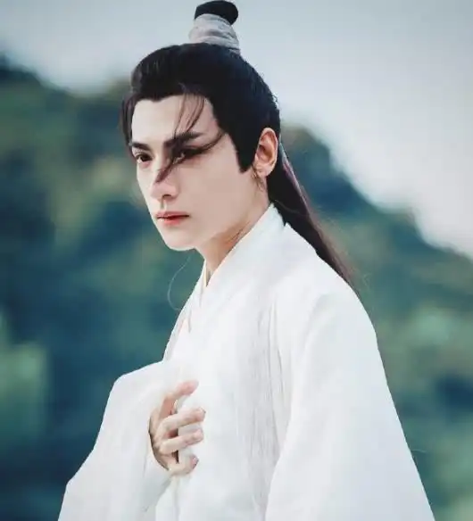 香蜜润玉为何对锦觅不肯放手执念毁人一生
