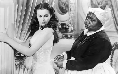 乱世佳人被hbo暂时下架是好莱坞式正确丨娱论
