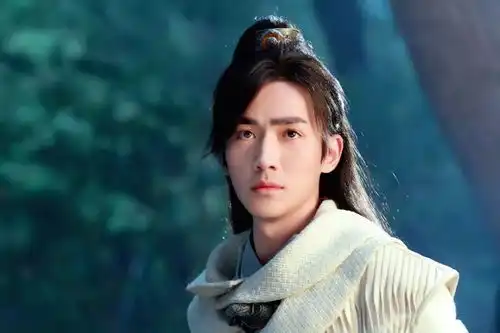 这位迅速蹿红的演员朱一龙,原来是个千面演技的老戏骨
