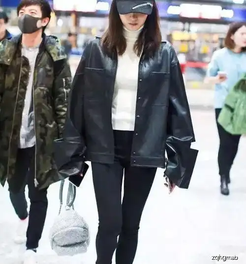 女王脸的江疏影如何用时尚感,撩走恋爱先生靳东