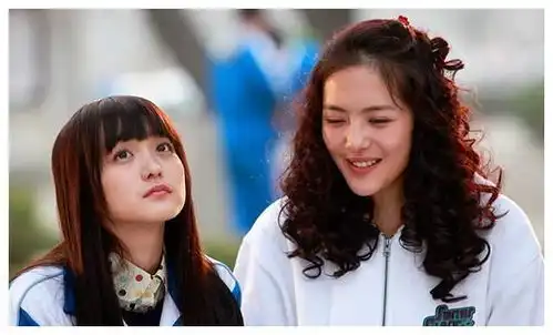 匆匆那年明明是女配,却被3个男生喜欢,林嘉茉凭什么
