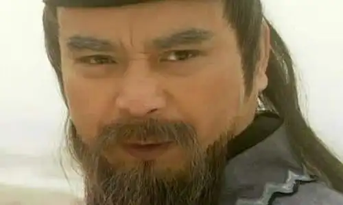 2000版的笑傲江湖,袁咏仪很任盈盈,可任贤齐没那么令狐冲