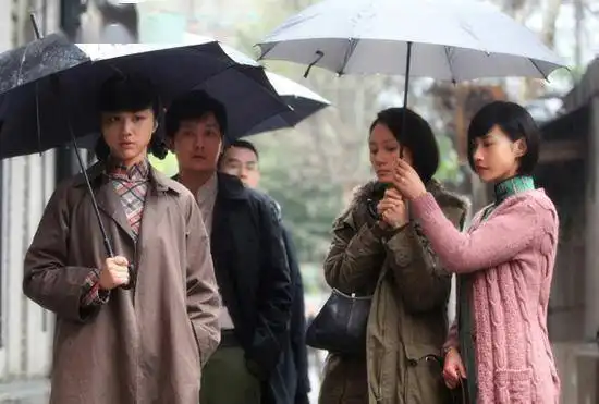 黄时代萧红自我囚禁半生,一半现实,一半理想
