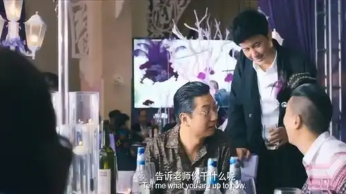 夏洛特烦恼王老师还惦记着班里的二傻子,夏洛无语了
