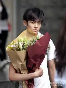 别那么骄傲里的佟梦实好娘啊,发现他跟当年的玄彬有的一拼
