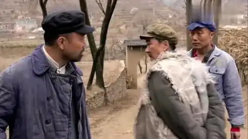 平凡的世界农民吃不上饭,有人在大口吃肉,县领导怒了