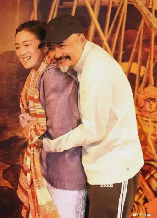 周润发和巩俐这张合影照在某些程度上颠覆了我对发哥的好感
