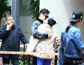 钟丽缇张伦硕拍京剧婚照大玩中西合璧
