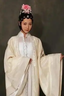 新红楼女明潜规则宝钗凤姐背景最牛
