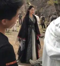 新倚天屠龙记周芷若浓妆照曝光,灭绝师太竟是最美周芷若