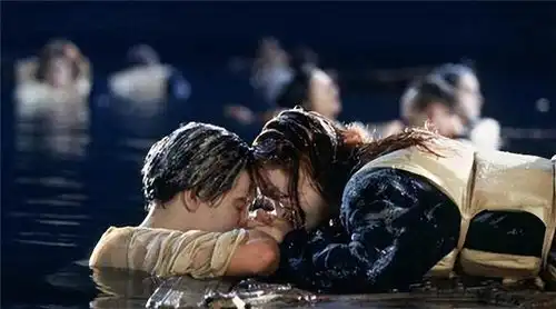 泰坦尼克号上映23年,可有几人知道,露丝后半生是怎么过的
