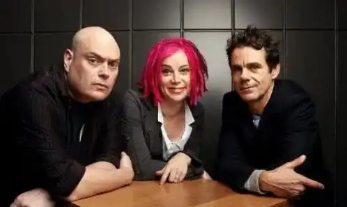 基努里维斯黑客帝国导演终于解释,为何不得不离开好莱坞