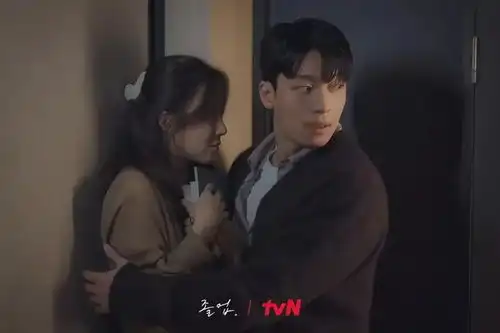 春夜导演新作毕业首播3个看点超出预期,年度最爱预定