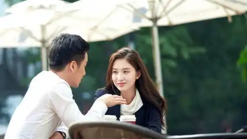 再婚那天,婆婆跟了婚车十几里,我下车喊一声妈,跟她回了前夫家
